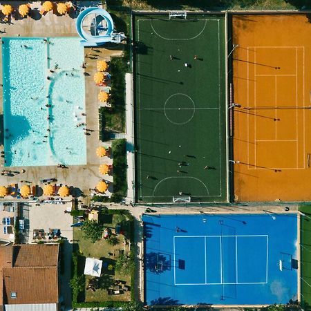 Centro Vacanze Camping Spinnaker Marina Palmense Esterno foto
