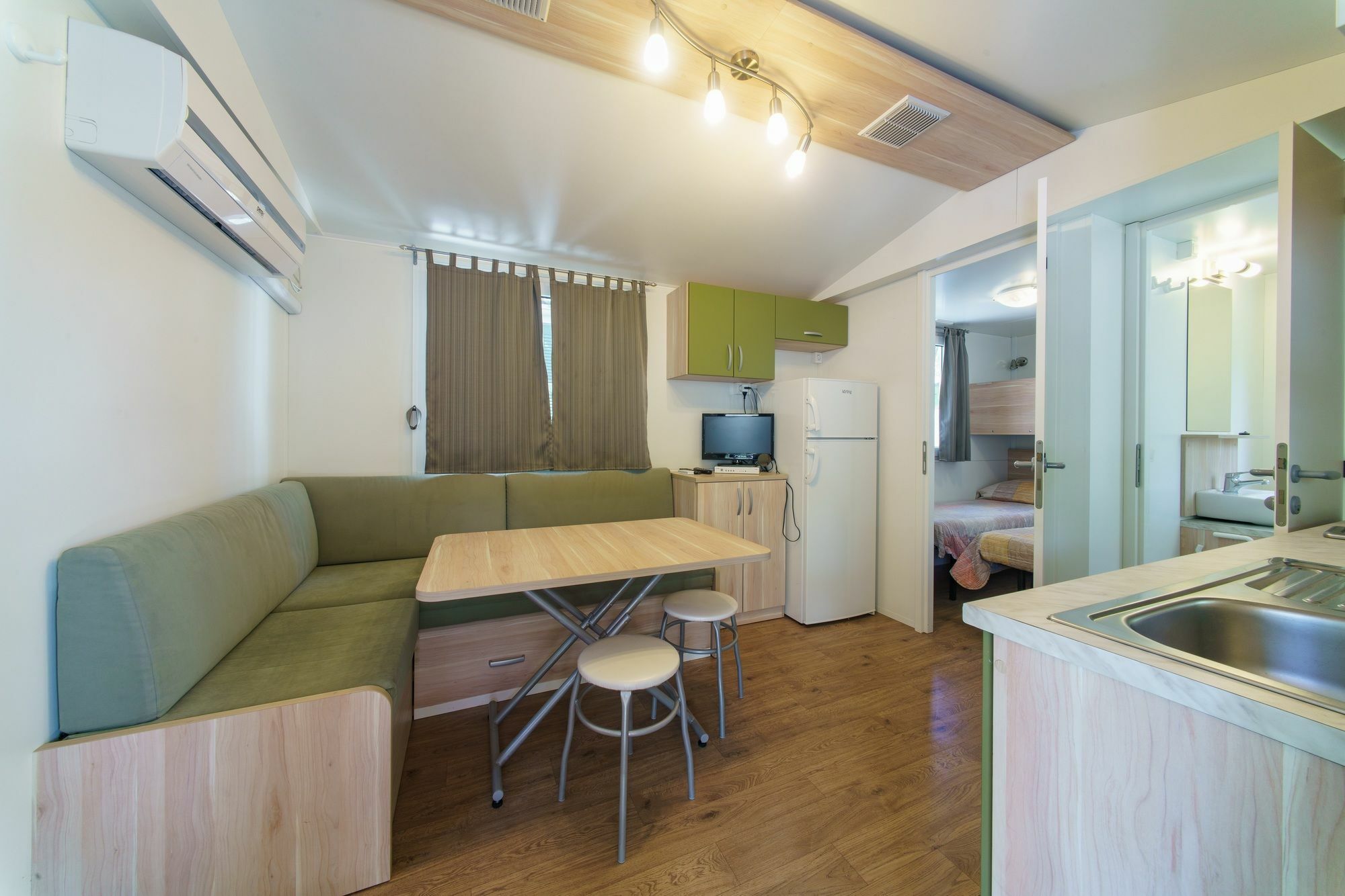Centro Vacanze Camping Spinnaker Marina Palmense Esterno foto