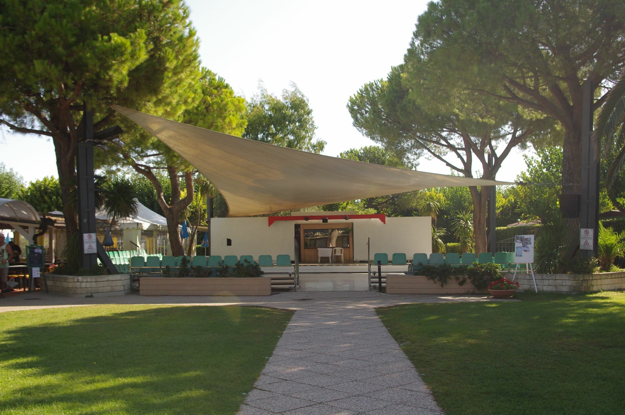 Centro Vacanze Camping Spinnaker Marina Palmense Esterno foto